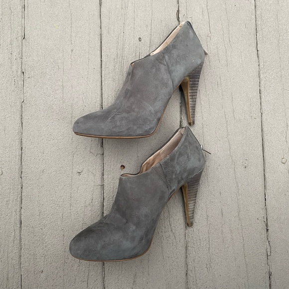 Banana Republic Shoes - Banana Republic Grey Suede Booties - Size 10